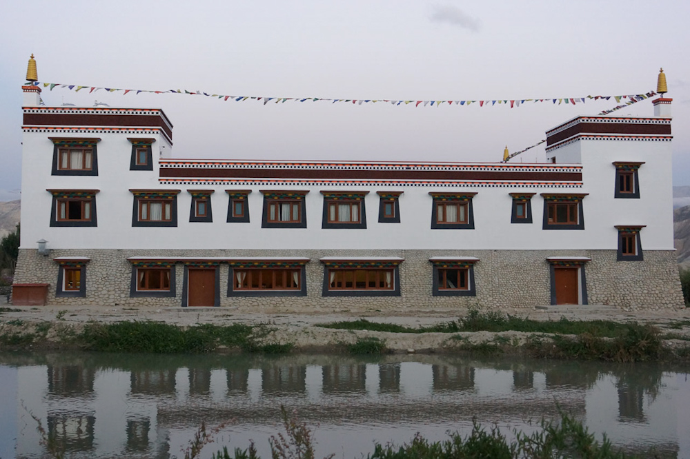 Royal Mustang Resort